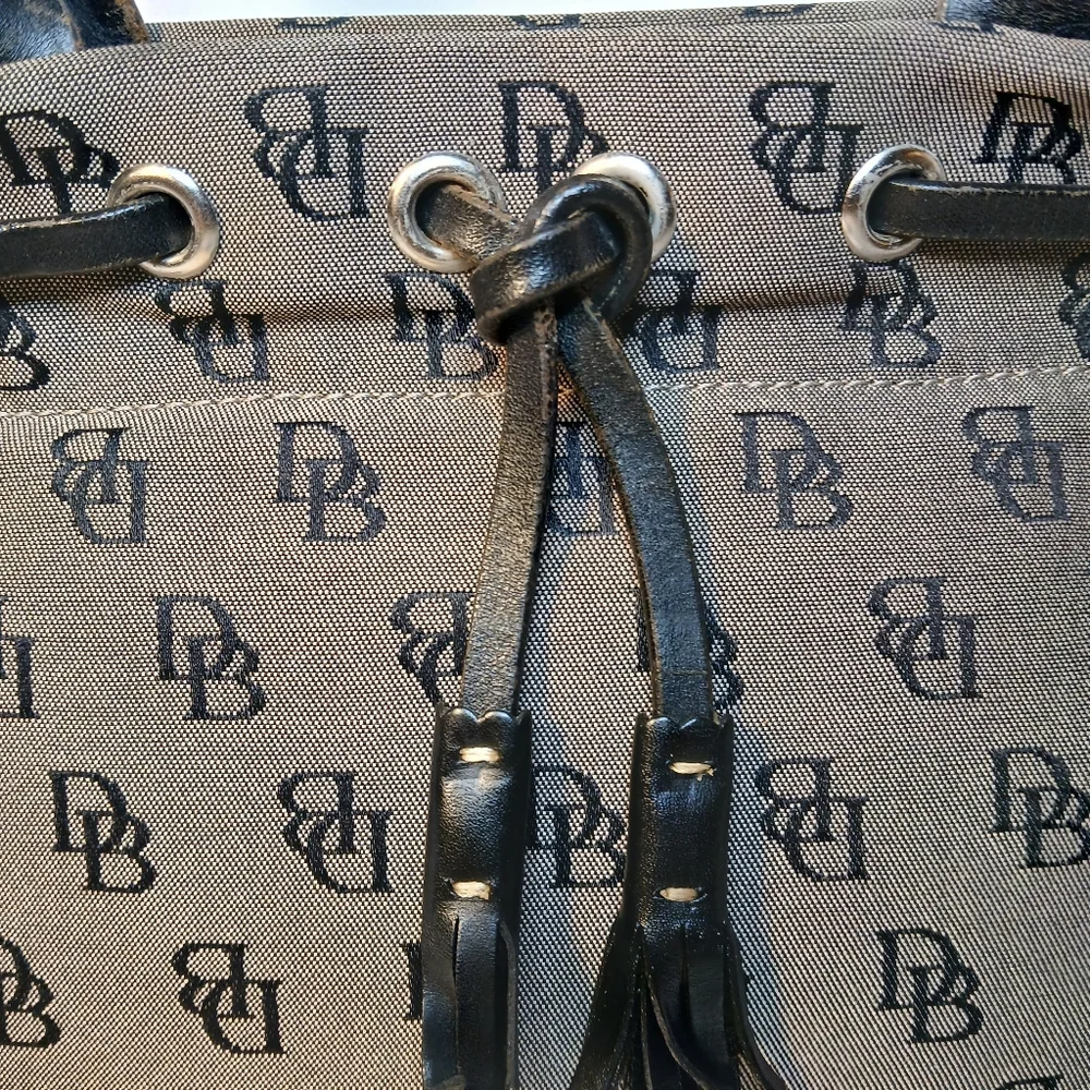 Dooney & Bourke Vintage Signature  Tan Canvas Brown Leather Tote Handbag